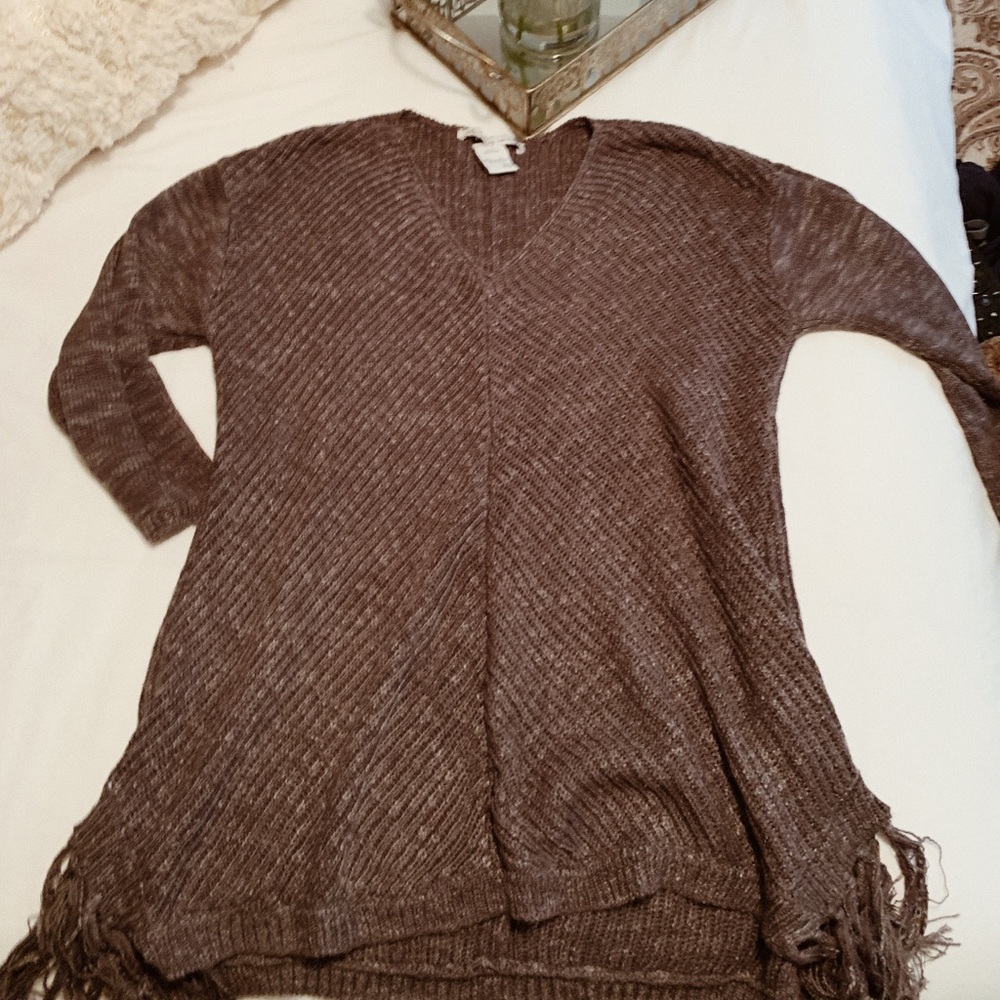 Grey Quarter Length Sleeve Sweater